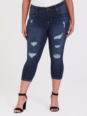 NWOT Torrid Premium Bombshell Skinny Crop Jeans, size 18